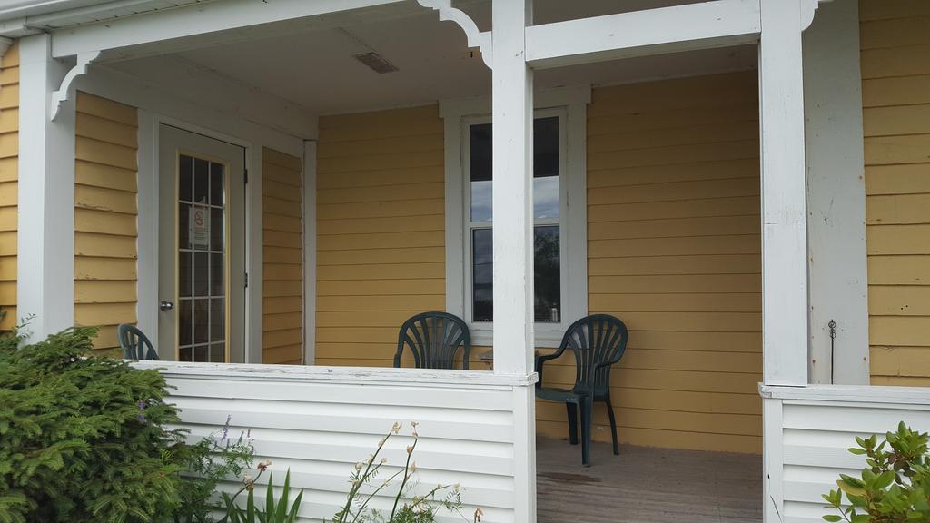 Auberge Vue D'La Dune - Dune View Inn Bouctouche Exterior photo